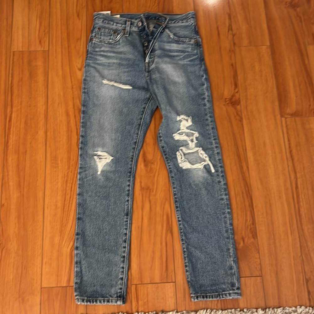 Levi 501 ripped Jeans W25 L28